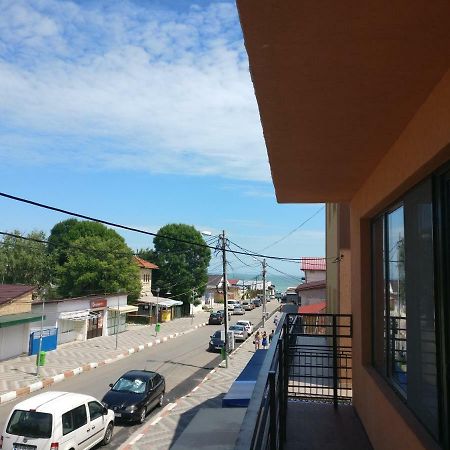 ホテル Vila Isabela コスティネシュティ エクステリア 写真
